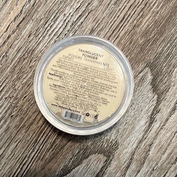 Rachel Couture Translucent Powder in Light TSP001 Finishing Powder 0.28oz 8g - Picture 3 of 4